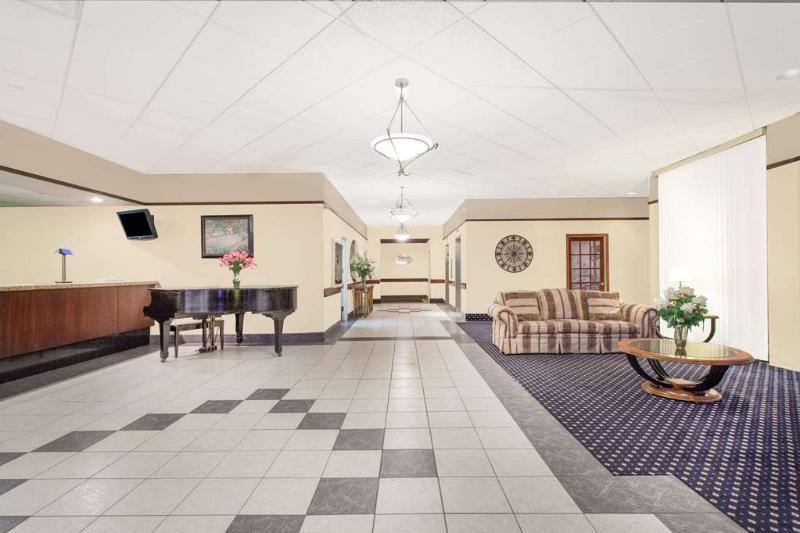 Best Western Plus Clarks Summit Scranton Hotel Buitenkant foto